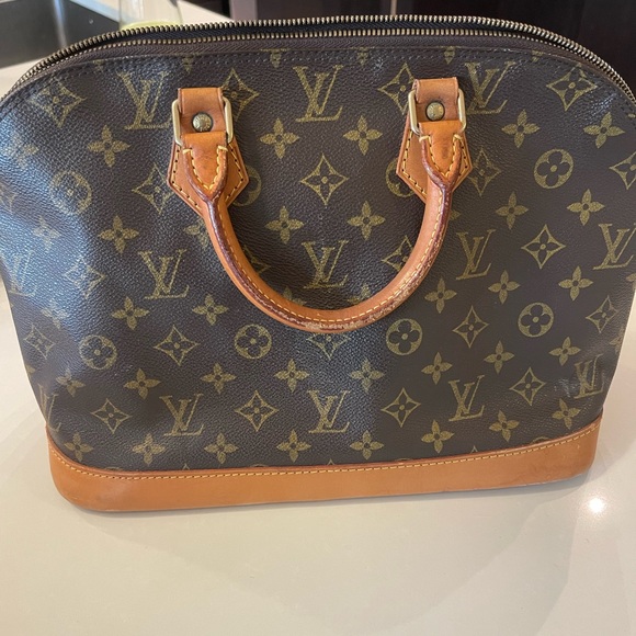 Louis Vuitton Alma PM - Picture 2 of 6